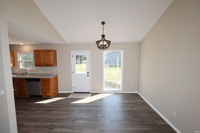 51832 Hedge Lane, Granger, IN 46530