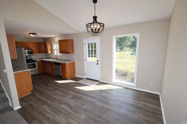 51832 Hedge Lane, Granger, IN 46530