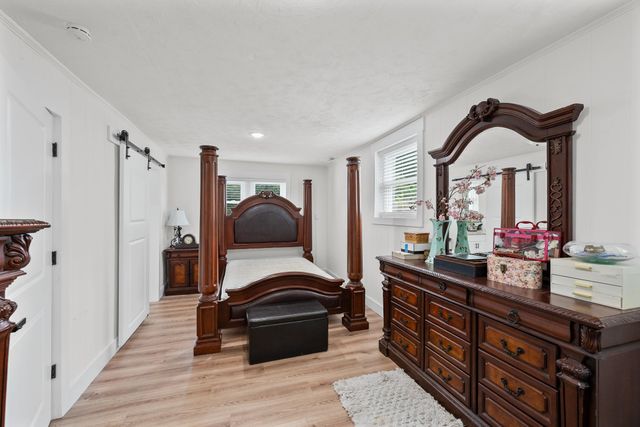 213 Woodview Avenue, Spartanburg, SC 29306