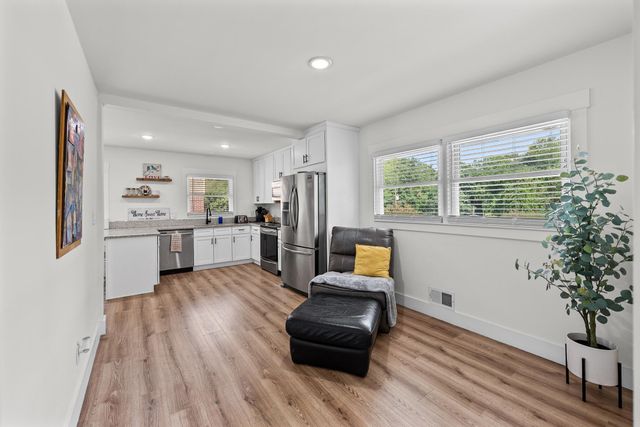 213 Woodview Avenue, Spartanburg, SC 29306