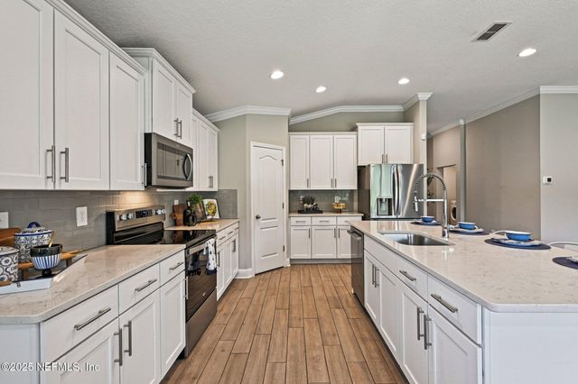 3034 OAK STREAM Drive, Green Cove Springs, FL 32043