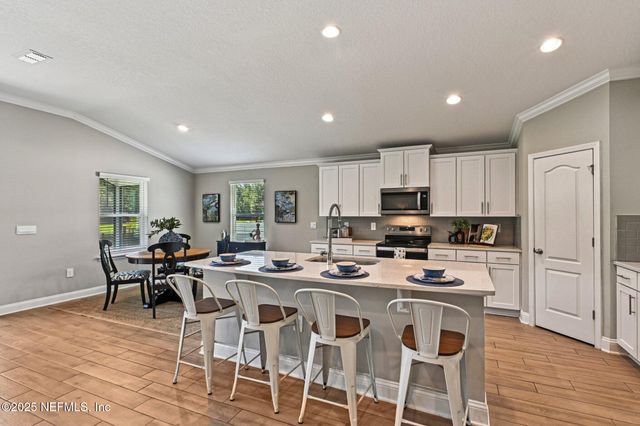 3034 OAK STREAM Drive, Green Cove Springs, FL 32043