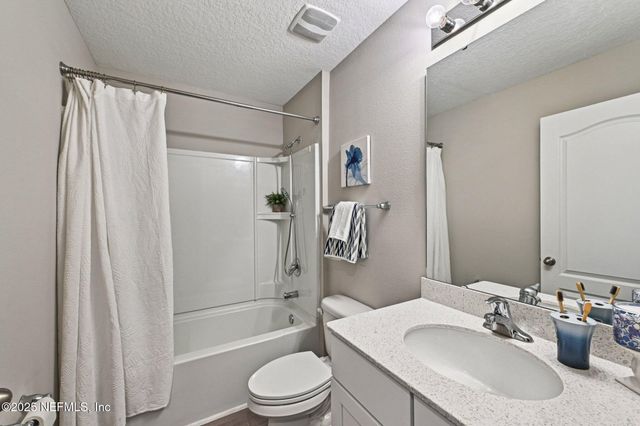 3034 OAK STREAM Drive, Green Cove Springs, FL 32043