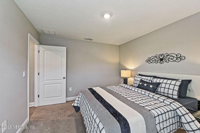 3034 OAK STREAM Drive, Green Cove Springs, FL 32043