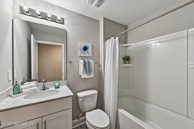 3034 OAK STREAM Drive, Green Cove Springs, FL 32043