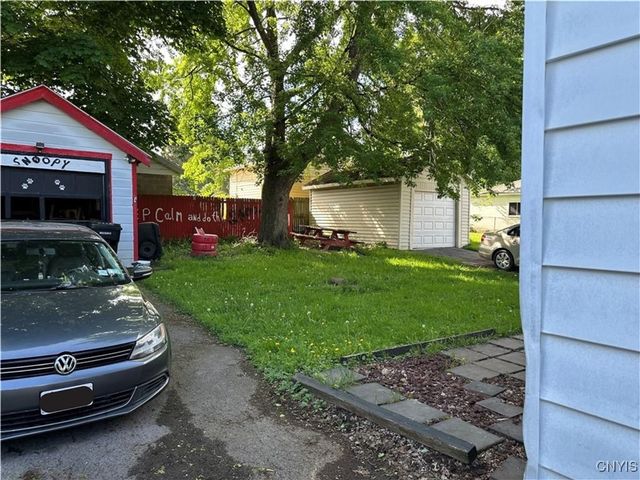 522 Craig Street, Syracuse, NY 13208