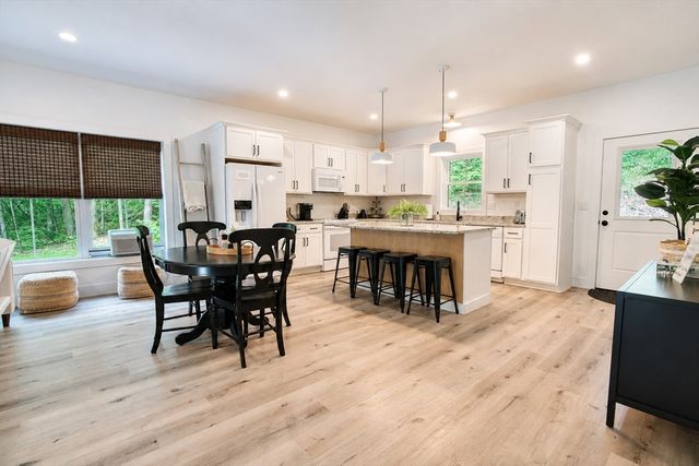 31 Crowcroft Drive, Rindge, NH 03461