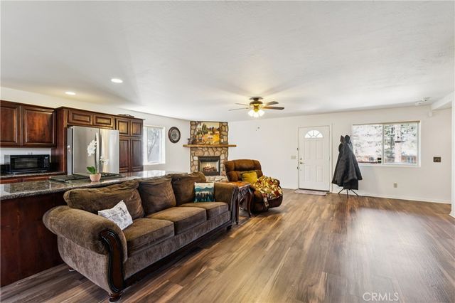 879 Spruce Lane, Sugarloaf, CA 92386