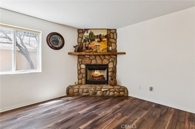 879 Spruce Lane, Sugarloaf, CA 92386