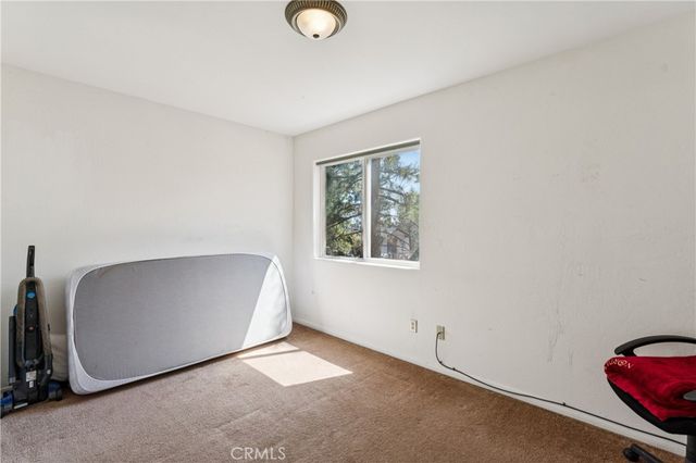 879 Spruce Lane, Sugarloaf, CA 92386