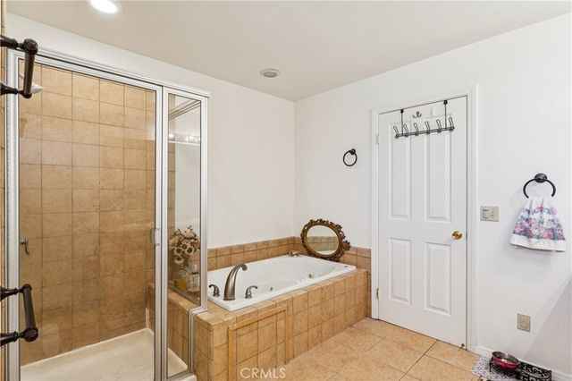 879 Spruce Lane, Sugarloaf, CA 92386