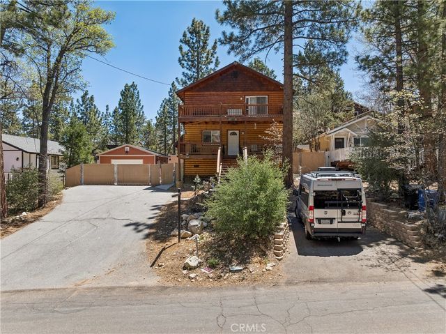 879 Spruce Lane, Sugarloaf, CA 92386