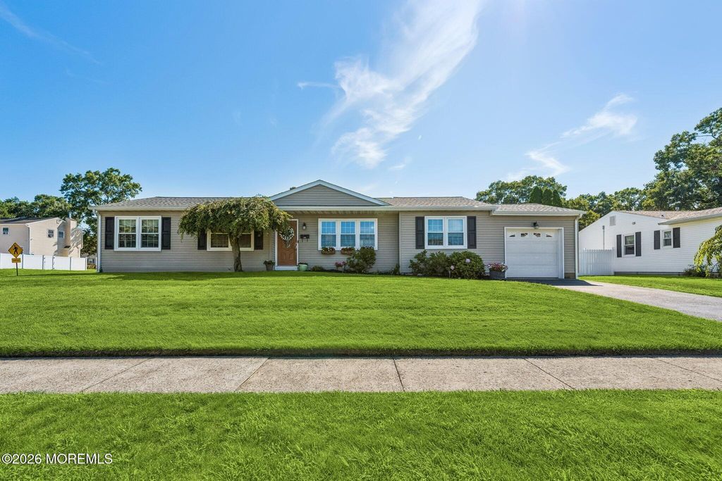 230 Colonial Drive, Brick, NJ 08724