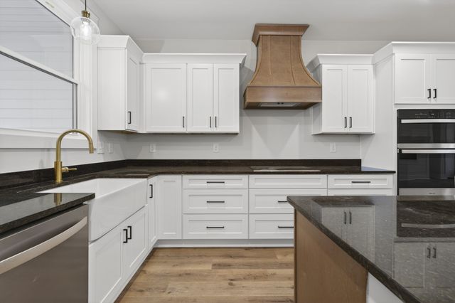 777 Rock Springs Rd, Castalian Springs, TN 37031