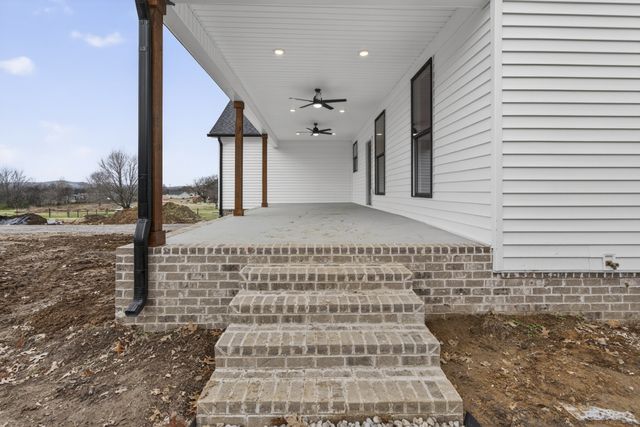 777 Rock Springs Rd, Castalian Springs, TN 37031