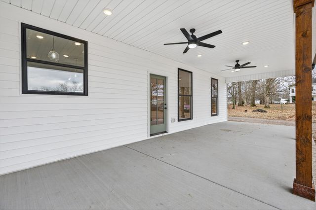 777 Rock Springs Rd, Castalian Springs, TN 37031