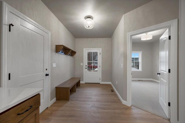 4975 WATER MINT COURT, Green Bay, WI 54313