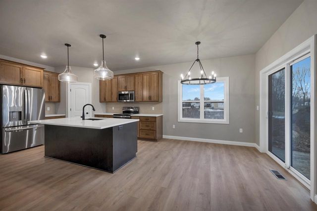 4975 WATER MINT COURT, Green Bay, WI 54313