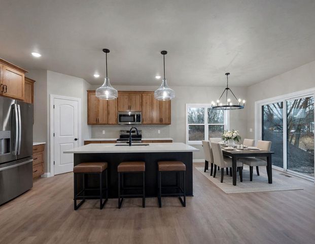 4975 WATER MINT COURT, Green Bay, WI 54313