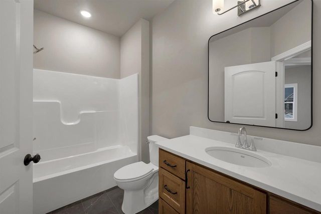 4975 WATER MINT COURT, Green Bay, WI 54313