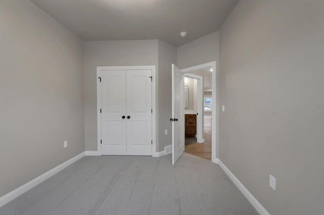 4975 WATER MINT COURT, Green Bay, WI 54313