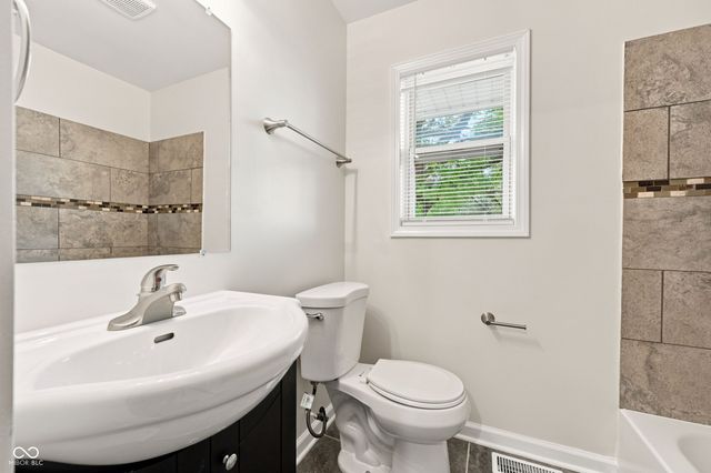 6640 E Hampton Drive, Indianapolis, IN 46226