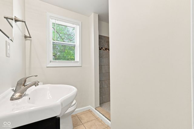 6640 E Hampton Drive, Indianapolis, IN 46226