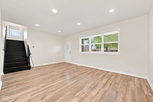 6640 E Hampton Drive, Indianapolis, IN 46226