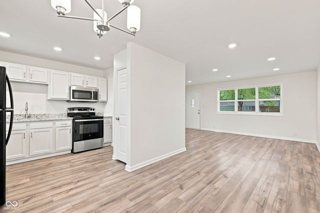 6640 E Hampton Drive, Indianapolis, IN 46226