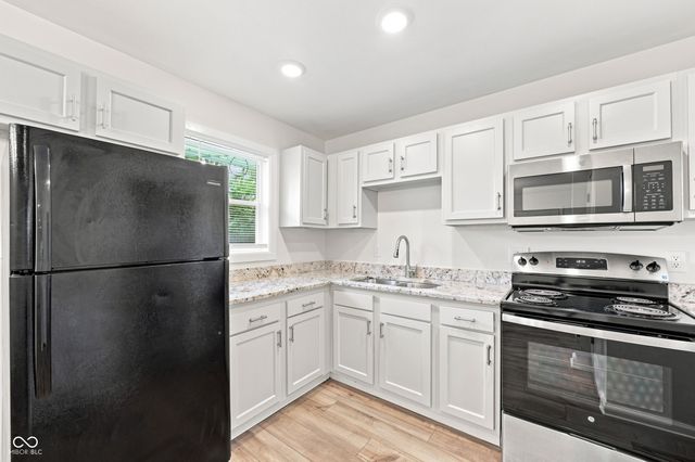 6640 E Hampton Drive, Indianapolis, IN 46226