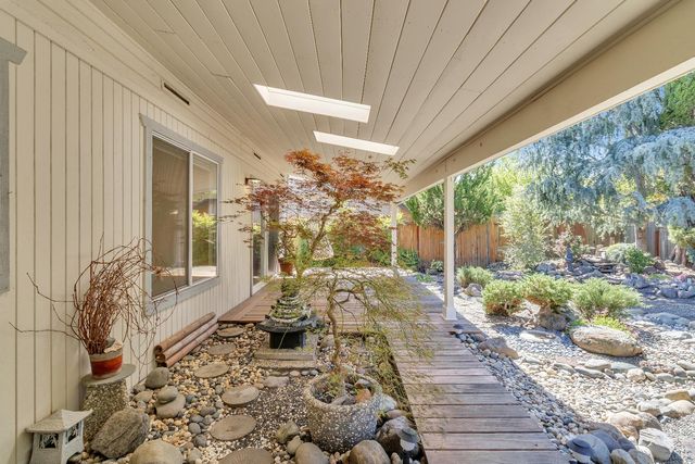 5632 Bluffs Dr, Rocklin, CA 95765