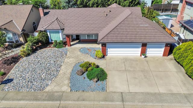 5632 Bluffs Dr, Rocklin, CA 95765