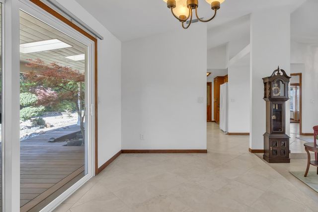 5632 Bluffs Dr, Rocklin, CA 95765