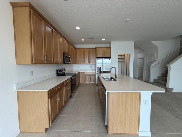 416 SAPPHIRE DR, Davenport, FL 33837