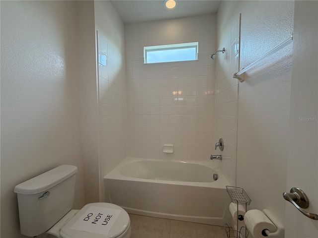416 SAPPHIRE DR, Davenport, FL 33837