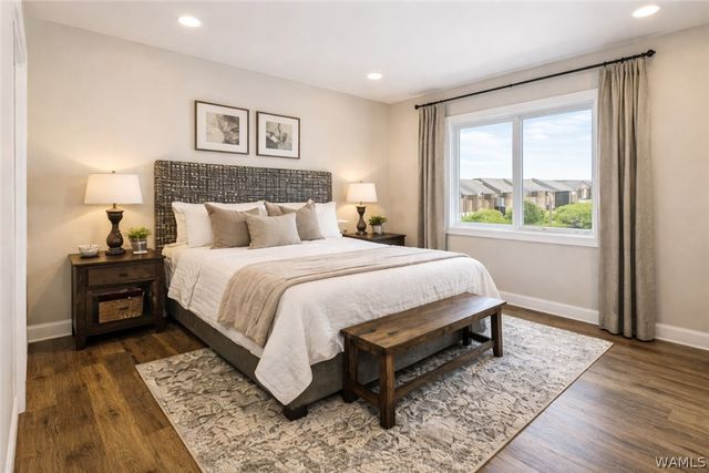 1880 10th 4, Tuscaloosa, AL 35401