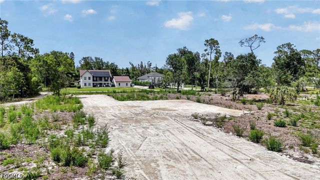 6814 Magnolia LN, Fort Myers, FL 33966