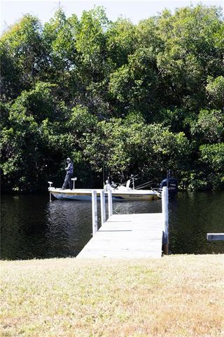 2203 Santiago AVE, Fort Myers, FL 33905