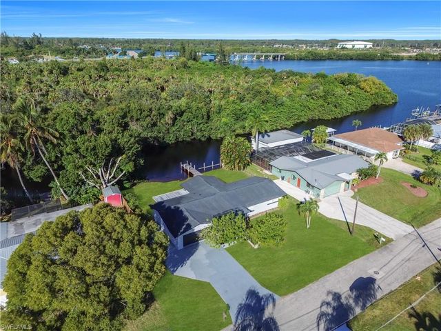 2203 Santiago AVE, Fort Myers, FL 33905