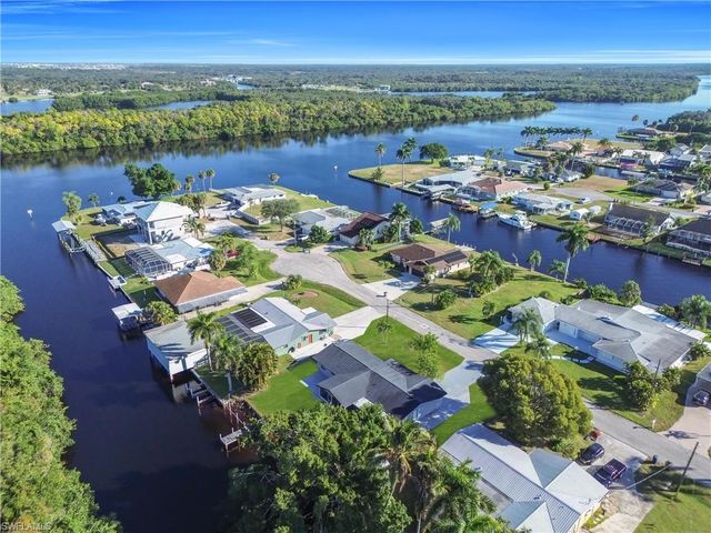 2203 Santiago AVE, Fort Myers, FL 33905