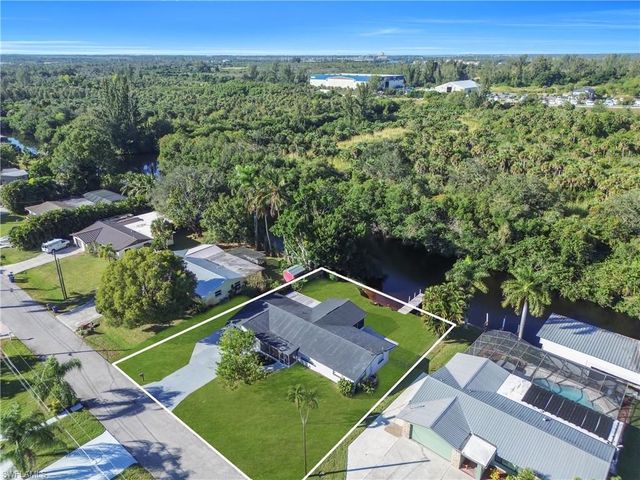 2203 Santiago AVE, Fort Myers, FL 33905