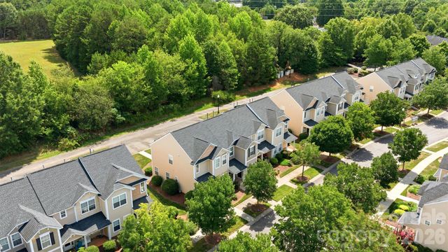 17754 Caldwell Track Drive, Cornelius, NC 28031