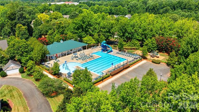 17754 Caldwell Track Drive, Cornelius, NC 28031