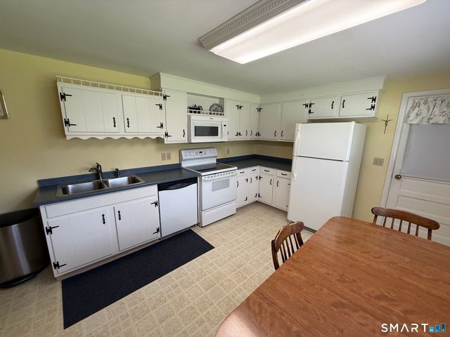 106 Edgewood Drive, Torrington, CT 06790