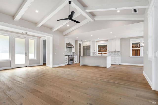 6516 Old Redwood -MAYWOOD LN Hwy, Santa Rosa, CA 95403