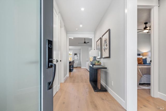 6516 Old Redwood -MAYWOOD LN Hwy, Santa Rosa, CA 95403