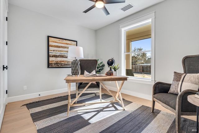 6516 Old Redwood -MAYWOOD LN Hwy, Santa Rosa, CA 95403