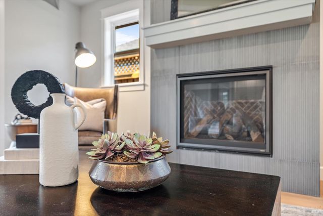 6516 Old Redwood -MAYWOOD LN Hwy, Santa Rosa, CA 95403