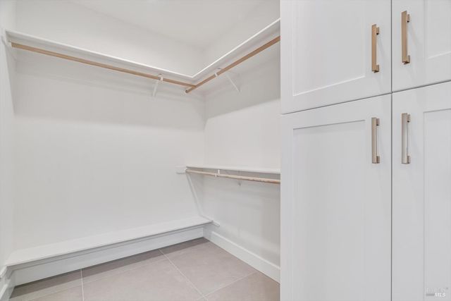 6516 Old Redwood -MAYWOOD LN Hwy, Santa Rosa, CA 95403