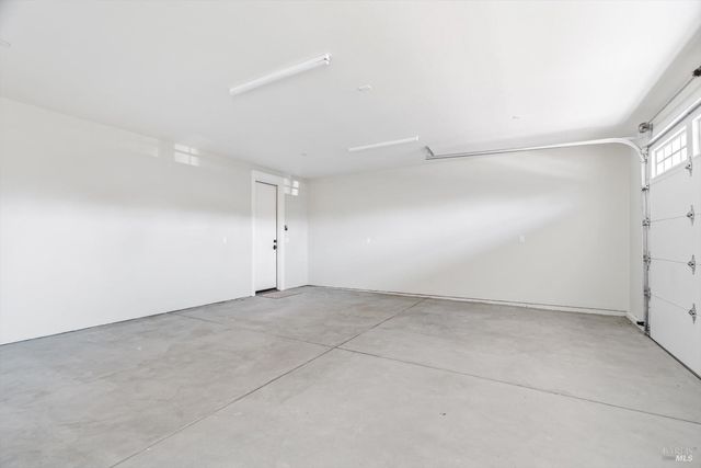 6516 Old Redwood -MAYWOOD LN Hwy, Santa Rosa, CA 95403